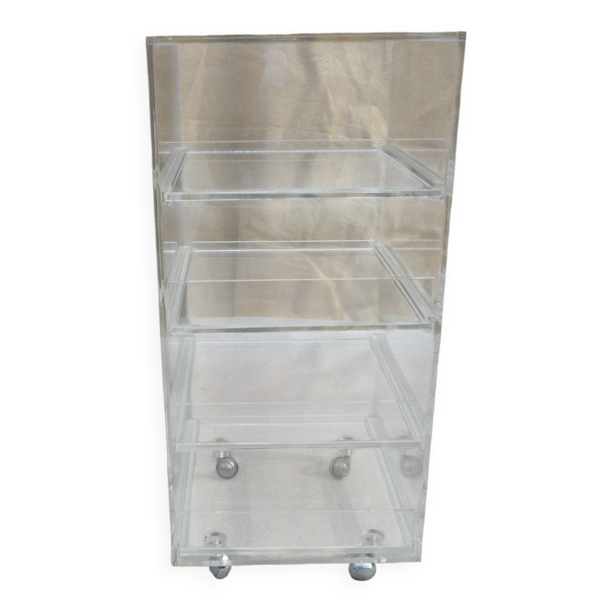Rolling chest with plexiglass drawers