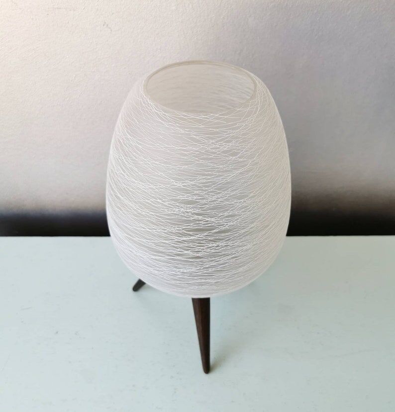 Danish vintage wooden tripod table lamp, 1970