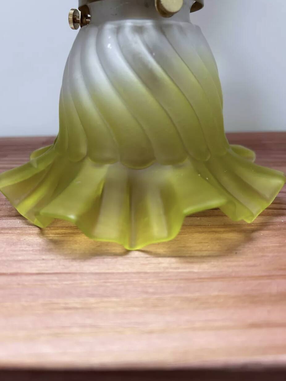 Vintage tilting wall lamp