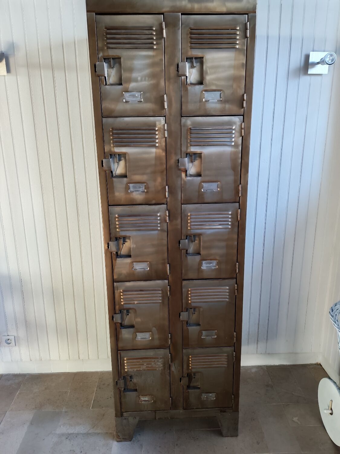 Industrial locker furniture