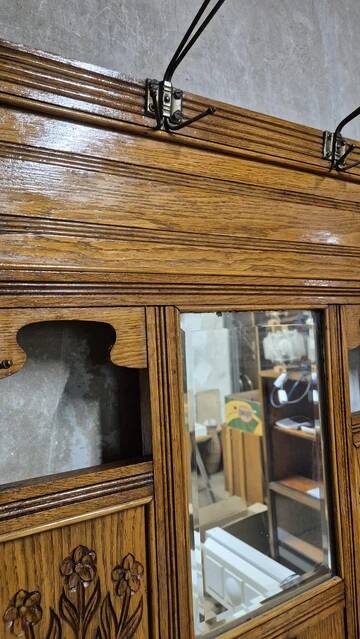 Vintage carved oak hall tree with mirror and coat hooks, early 20th century, 192 × 72 × 24 cm