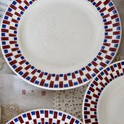Part of a vintage Bandonviller faience table service, Joubert model, 14 pieces, early 20th century