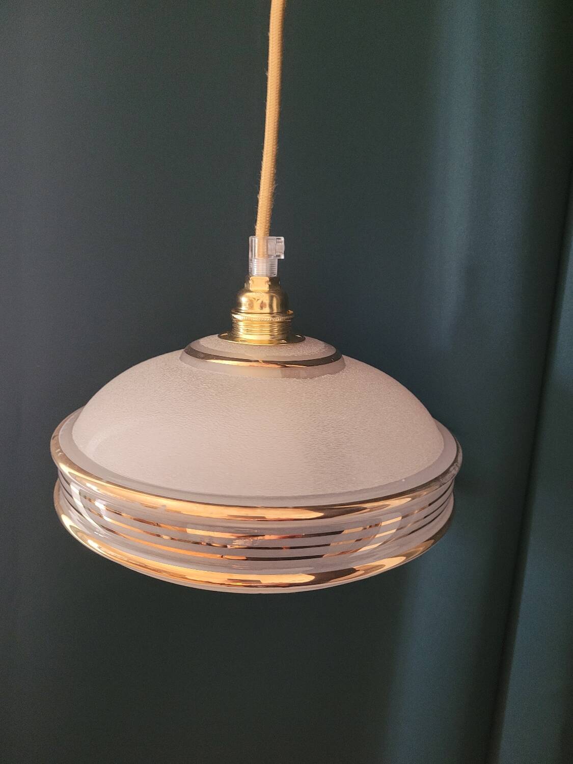 Frosted glass saucer lamp with golden edges