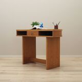 Oak desk, Italian design, 1970s, production: Italy