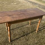 Farm table