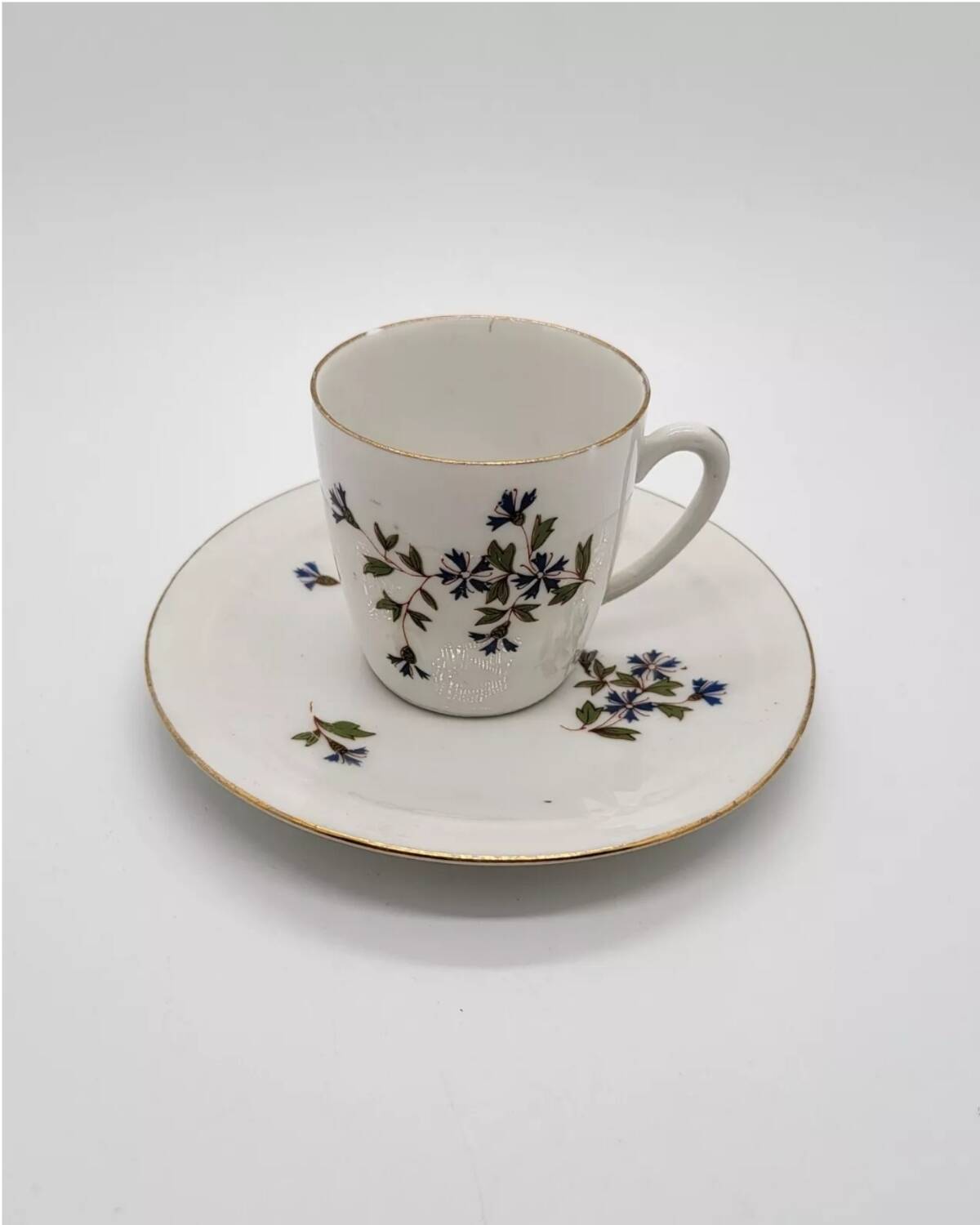Porcelain Coffee Mug with Cornflower Decor