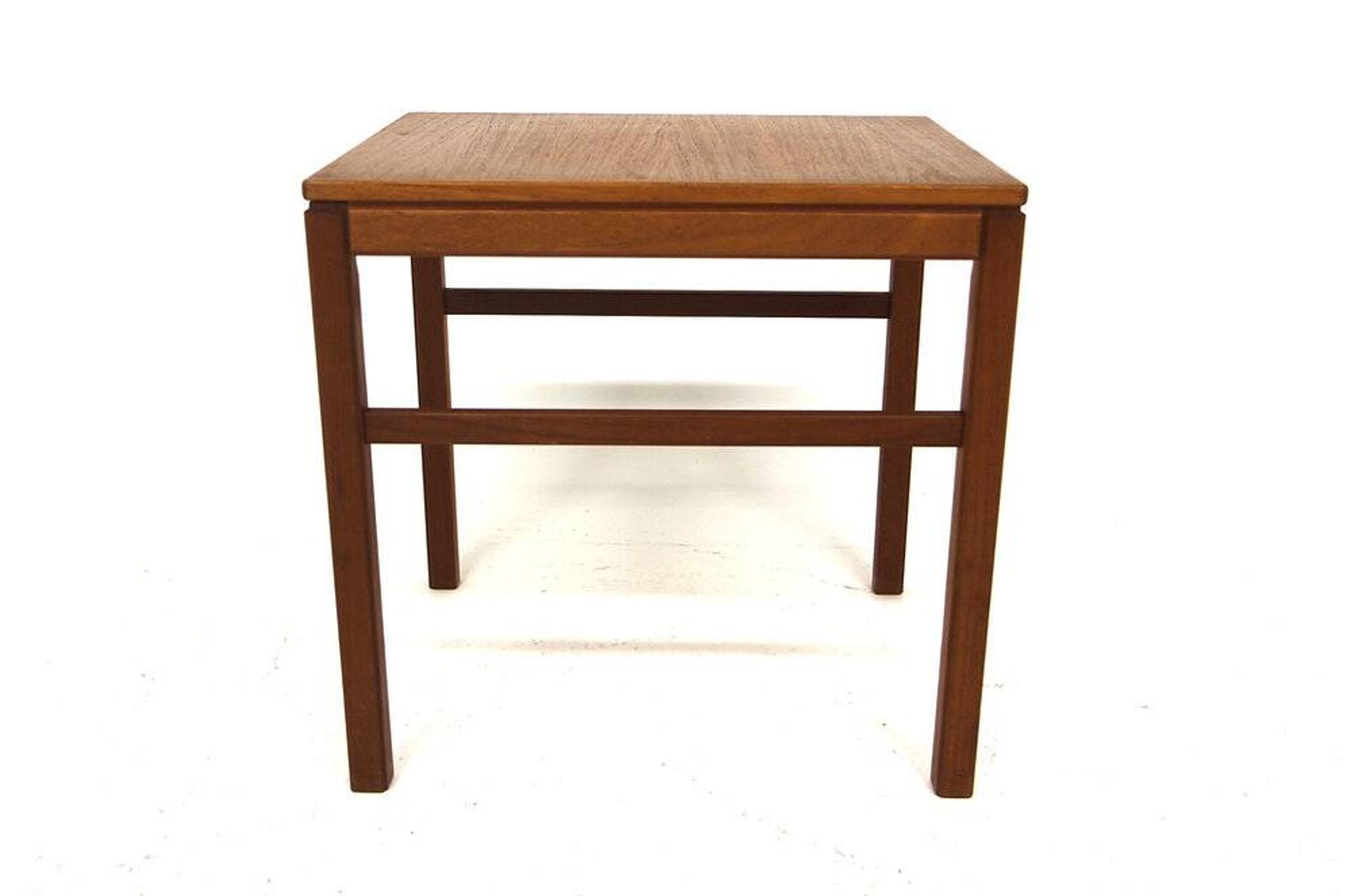 Table d'appoint "Casino" en teck, Engström & Myrstrand, Suède, 1960