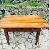 Walnut table, Directoire, 18th century period