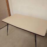 Table formica