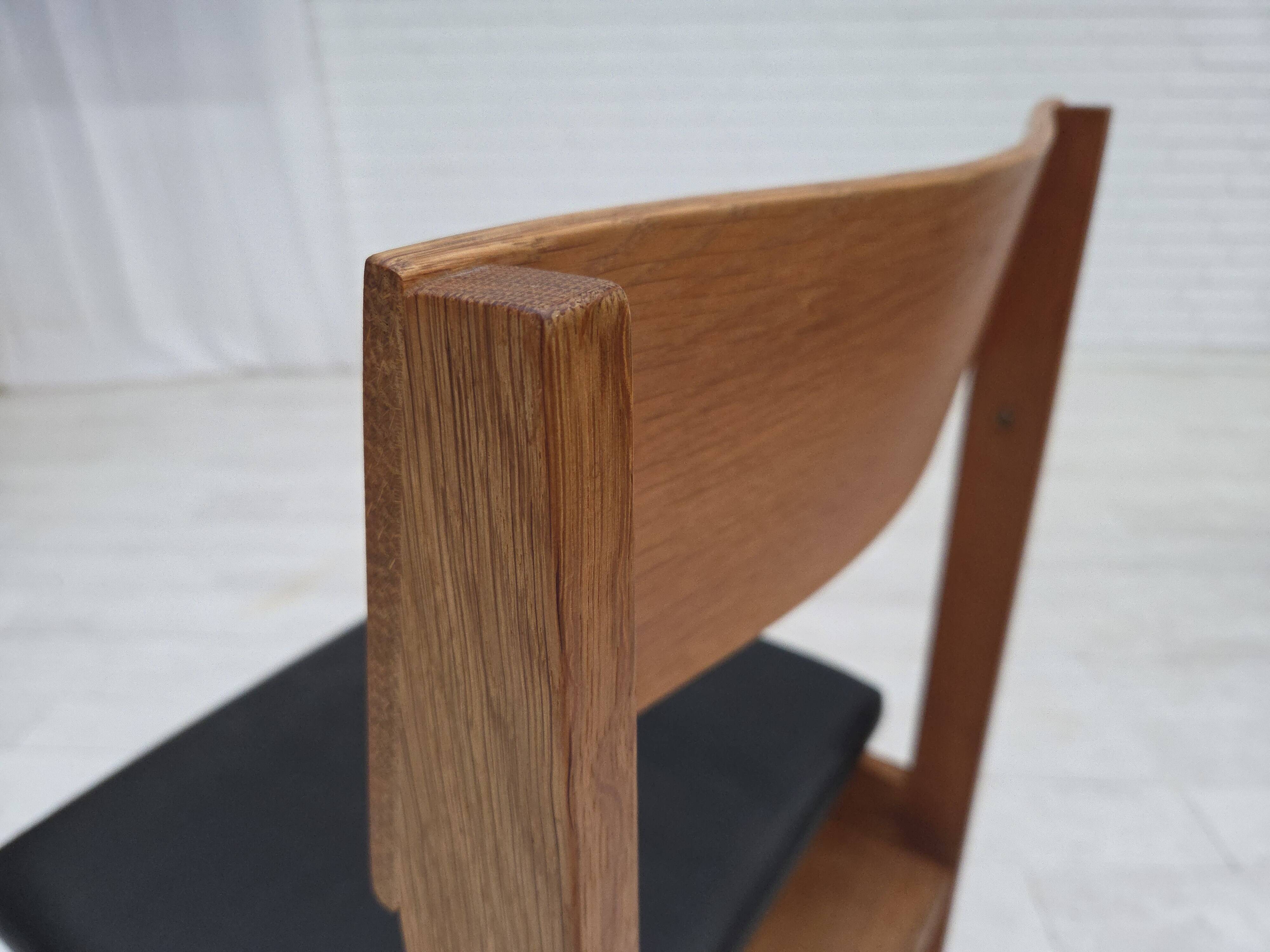 1970s, Danish design, set of 3 church chairs, leather, oak wood.