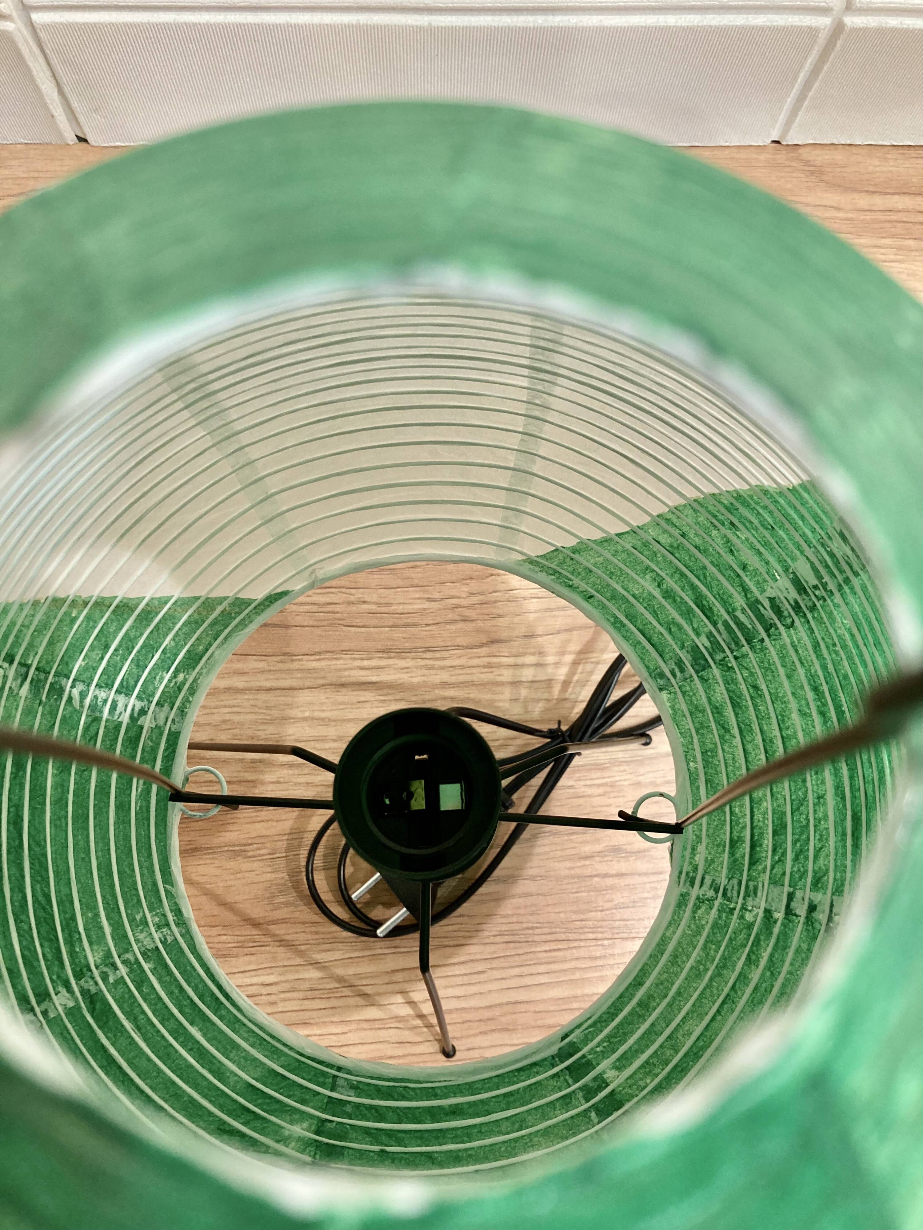Lampe verte "design papier et métal".
