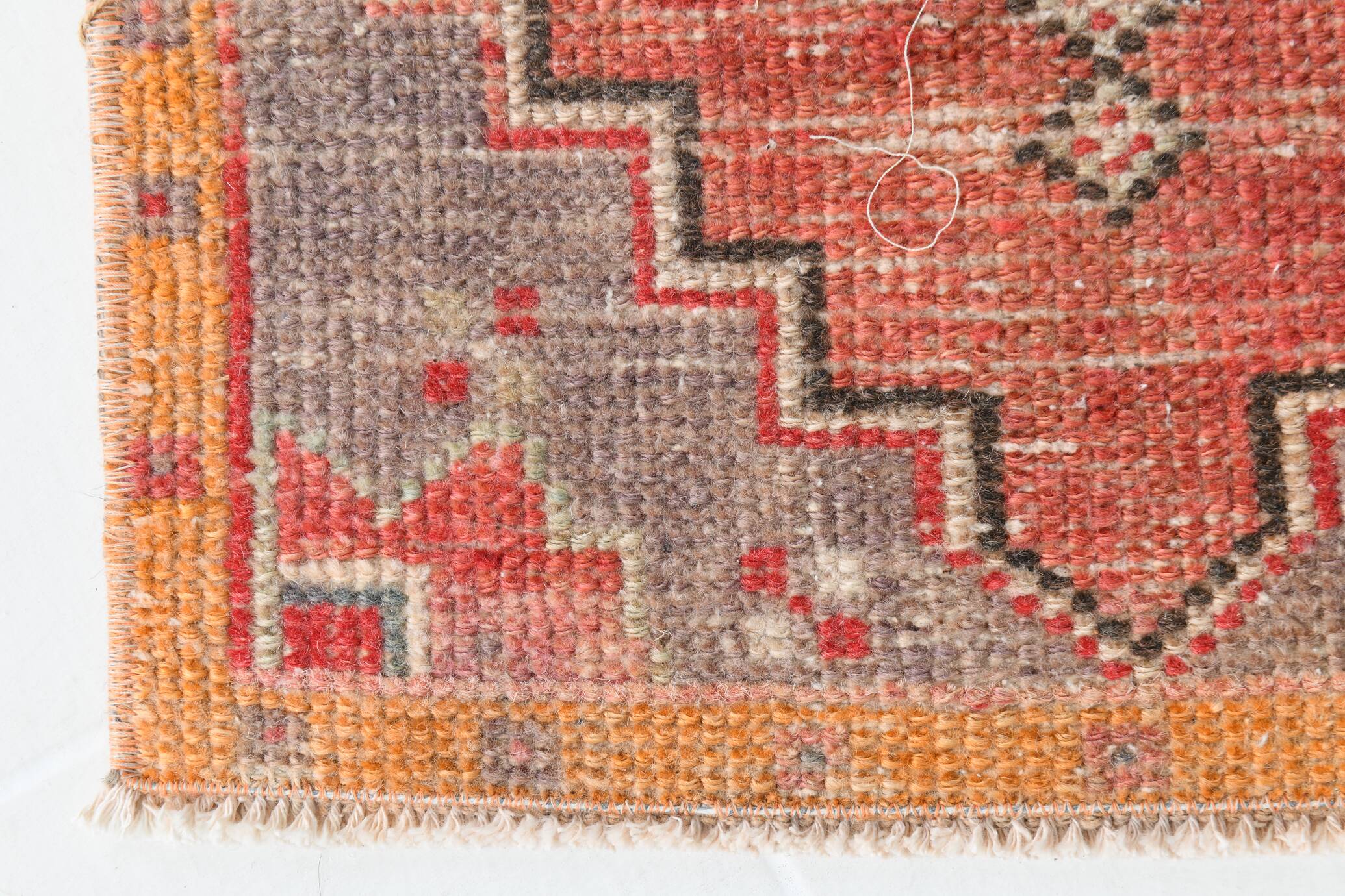 2x3 Red Beige Classic Vintage Rug, 43x82Cm