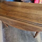 Shuttered table - Louis Philippe period, circa 1840 - In molded walnut