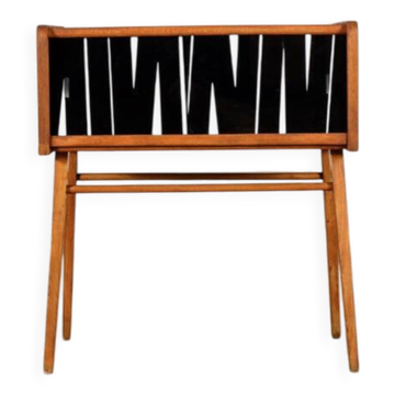 Small graphic storage unit