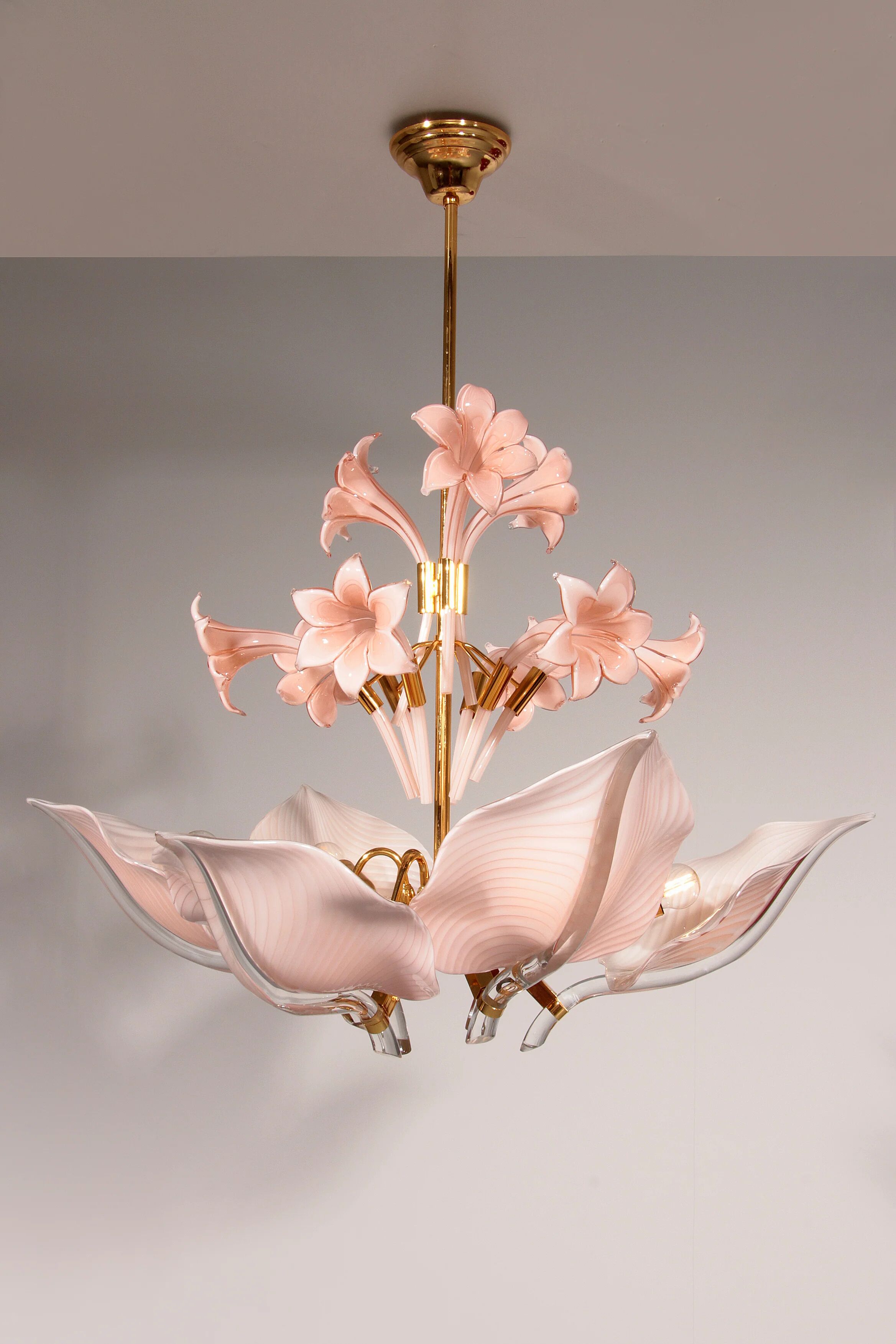 Lys rose, spectaculaire lustre de Murano par Franco Luce, 1970