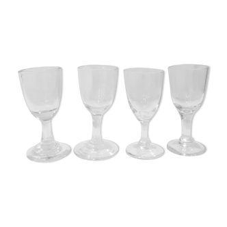 Set de 4 petits verres cousins