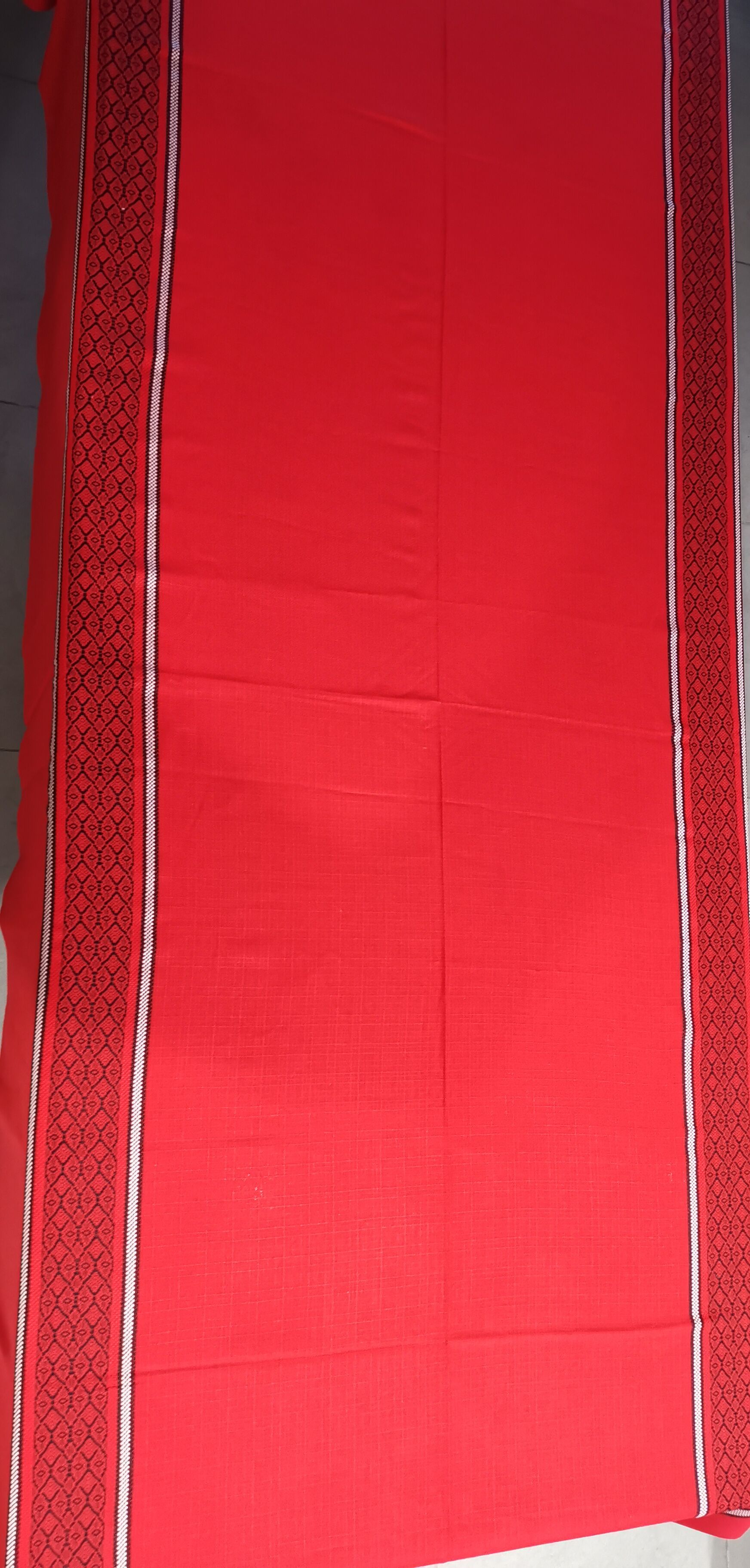 Old rectangular Basque red tablecloth and 12 matching Dralon towels