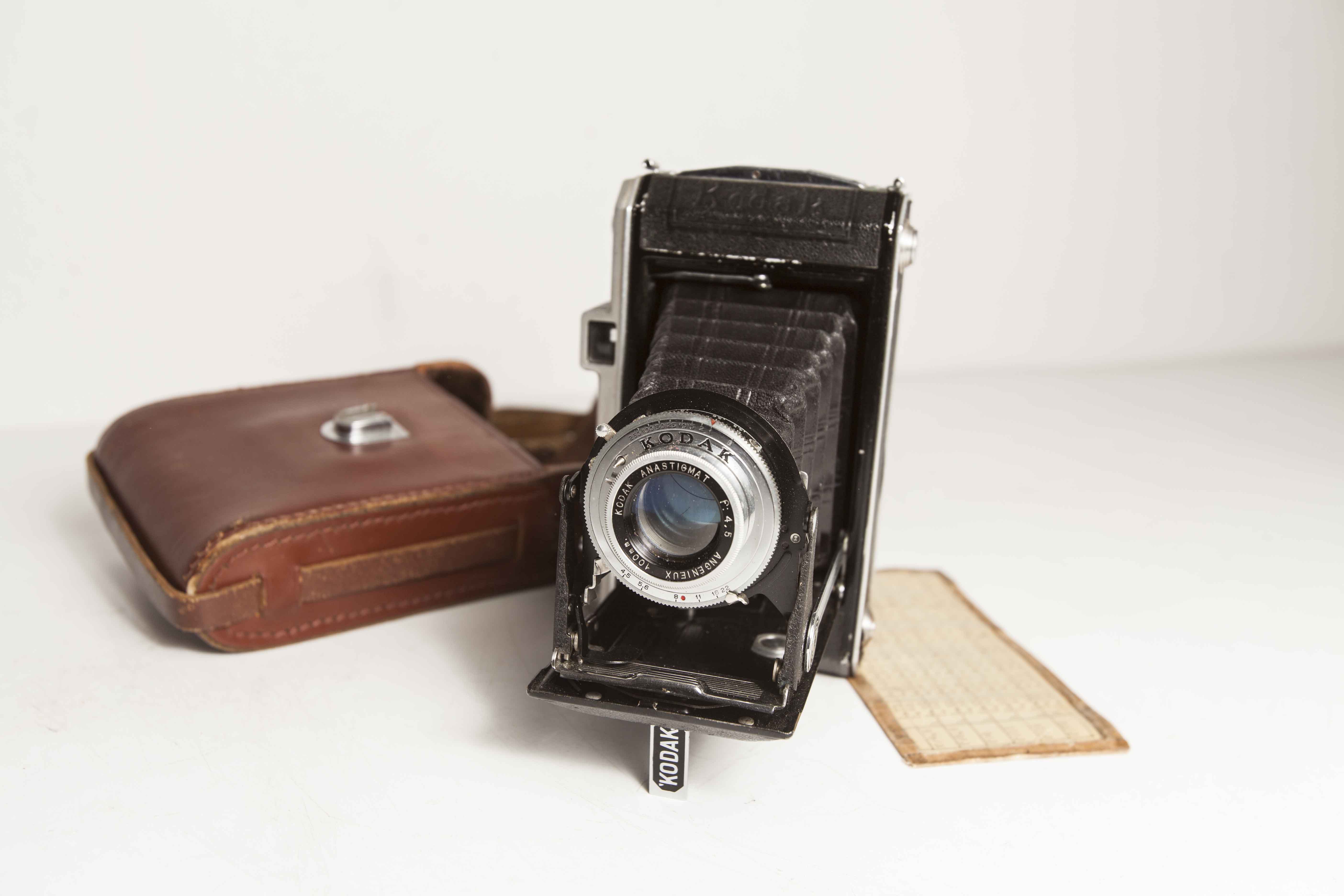 Camera Kodak Folding 620 bellows leather 1950
