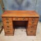 Nineteenth-century chest of drawers in mahogany.