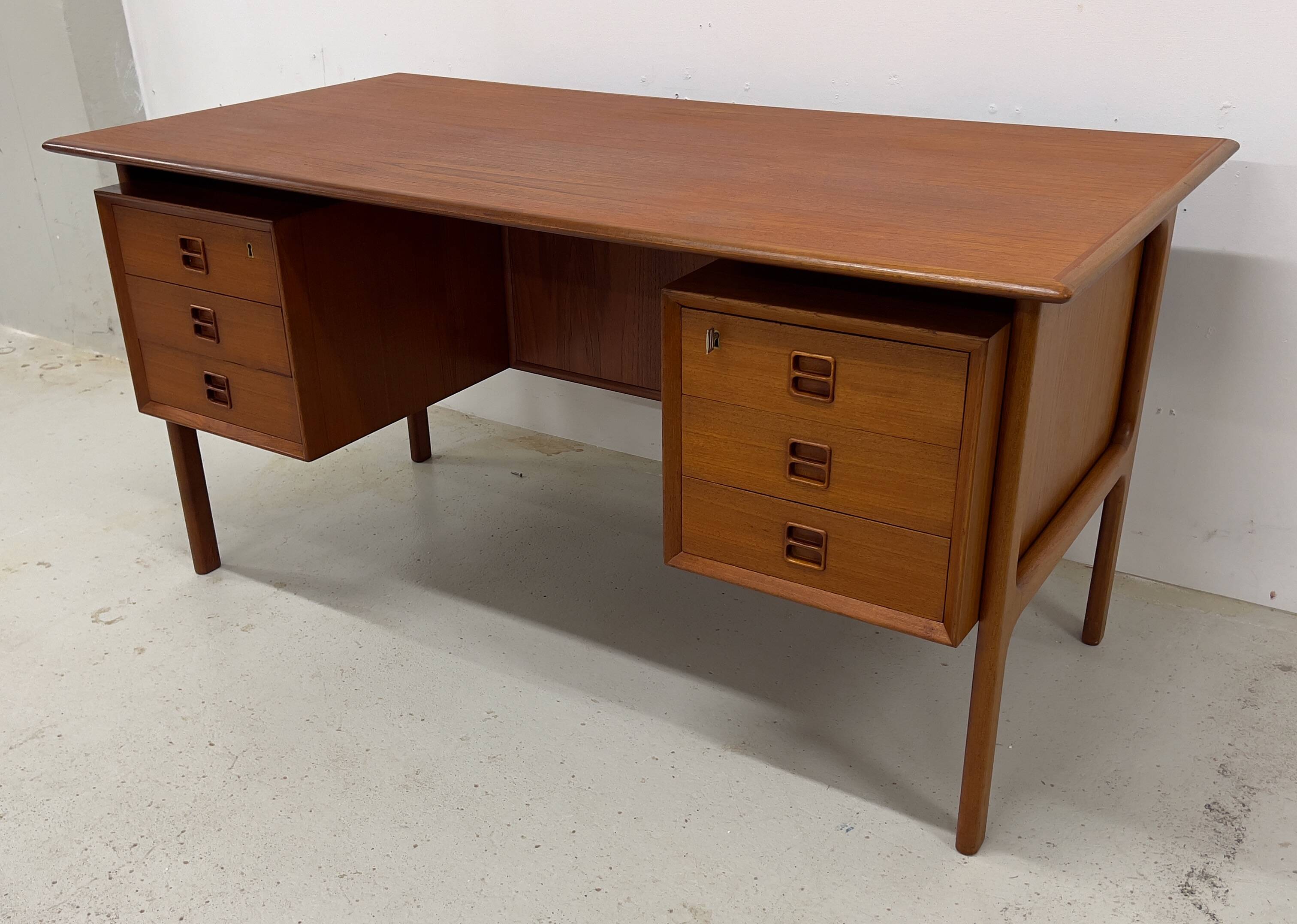 Teak Executive Desk By Arne Vodder For Brouer, 1960s.