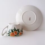 Tasse à déjeuner et soucoupe
