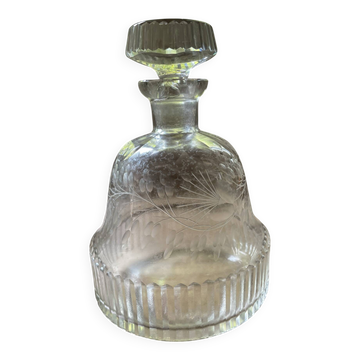 « Carafe en cristal de Bohême tchécoslovaque avec bouchon, décor gravé