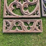 Lot de boiseries anciennes en chêne sculpté - style gothique XIXe