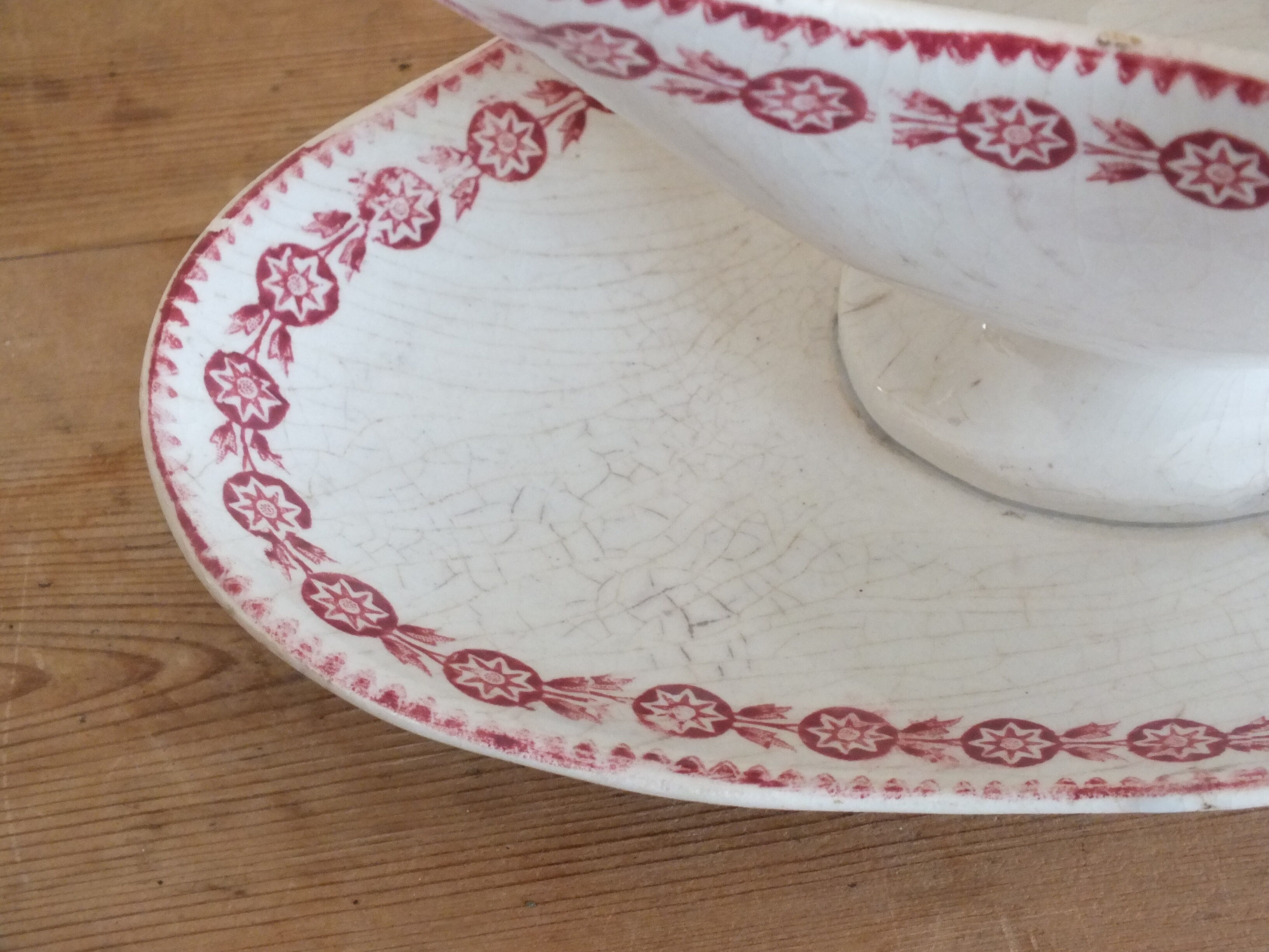 Iron Clay Saucière Gien model Athens