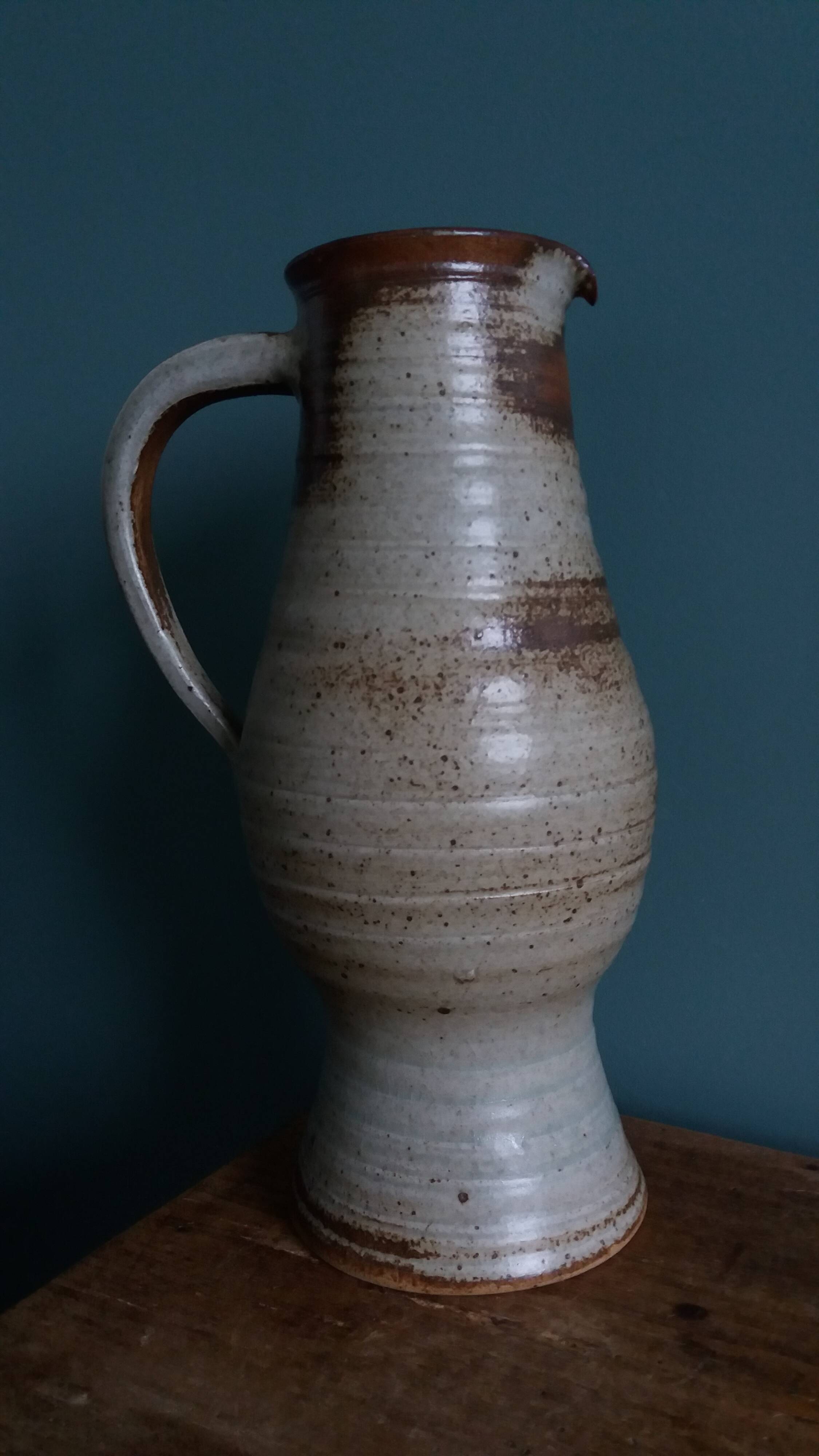 Stoneware pitcher signed Jean Tessier, Atelier Le Cep