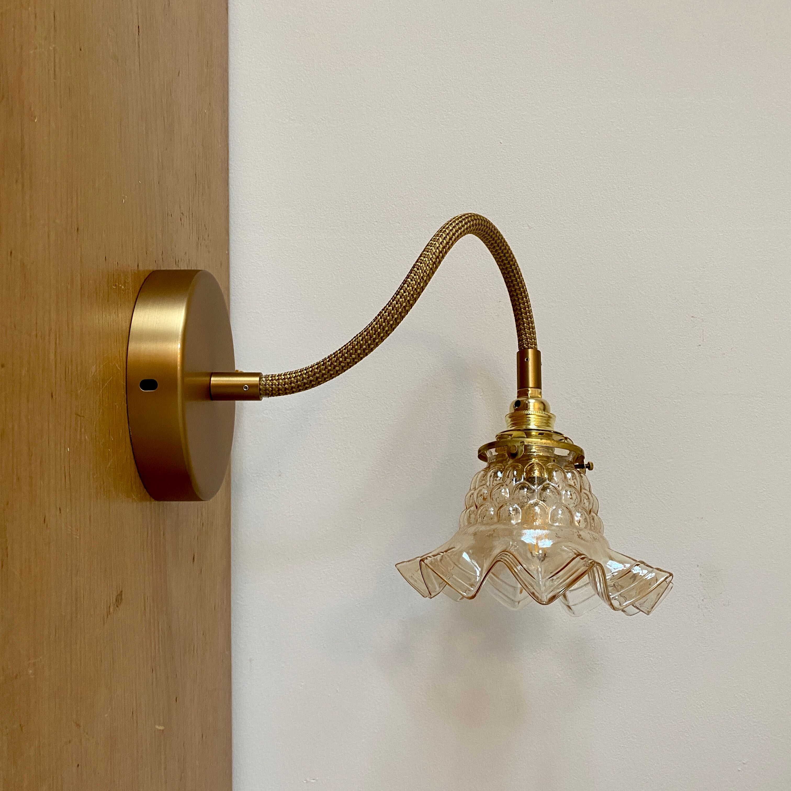 Wall lamp flexible cable tulip vintage amber glass