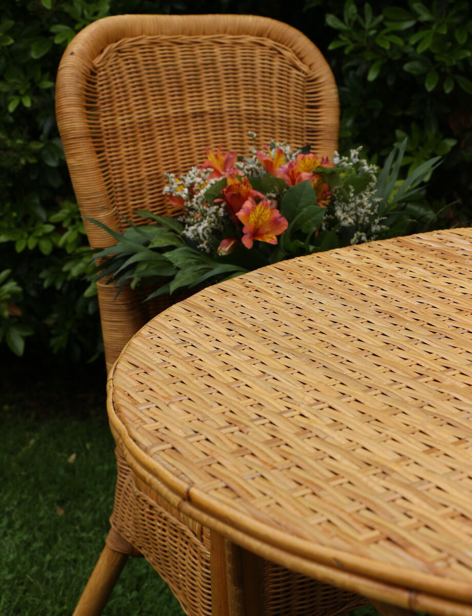 Table ronde en rotin