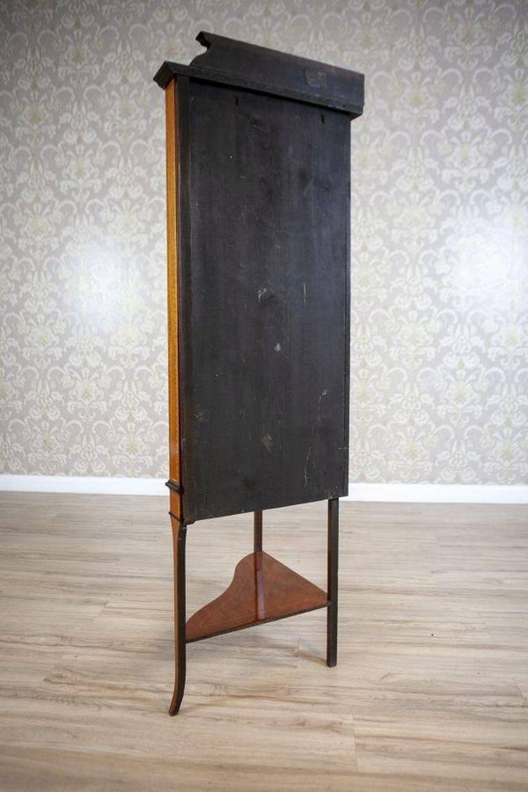 Late-19th Century English Corner Cabinet in Brown, 1890s