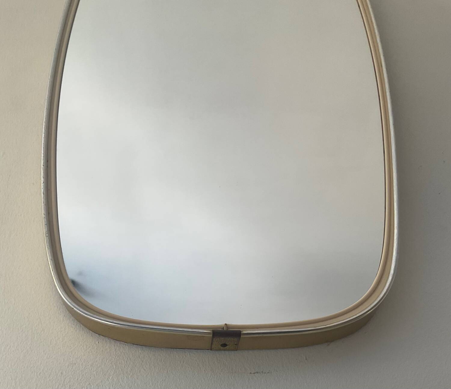 Free-form rearview mirror from the 60s-70s