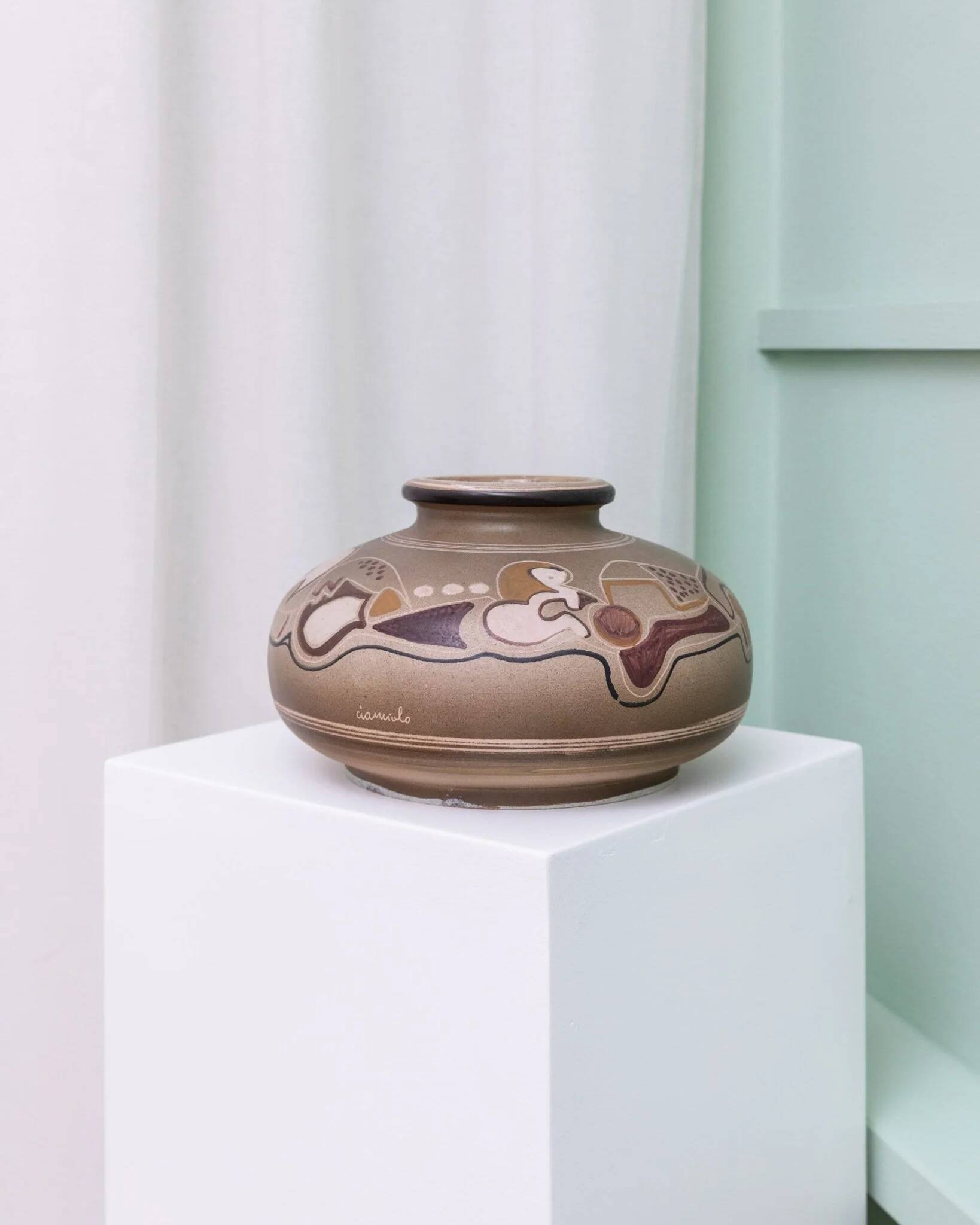 Beige Ceramic Vase by Cianciolo Noma Messina, 1960s Mid-Century Signed Italian Studio Vase