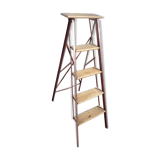 Pharmacist's stepladder