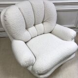 Vintage 80s shell armchair in curly wool