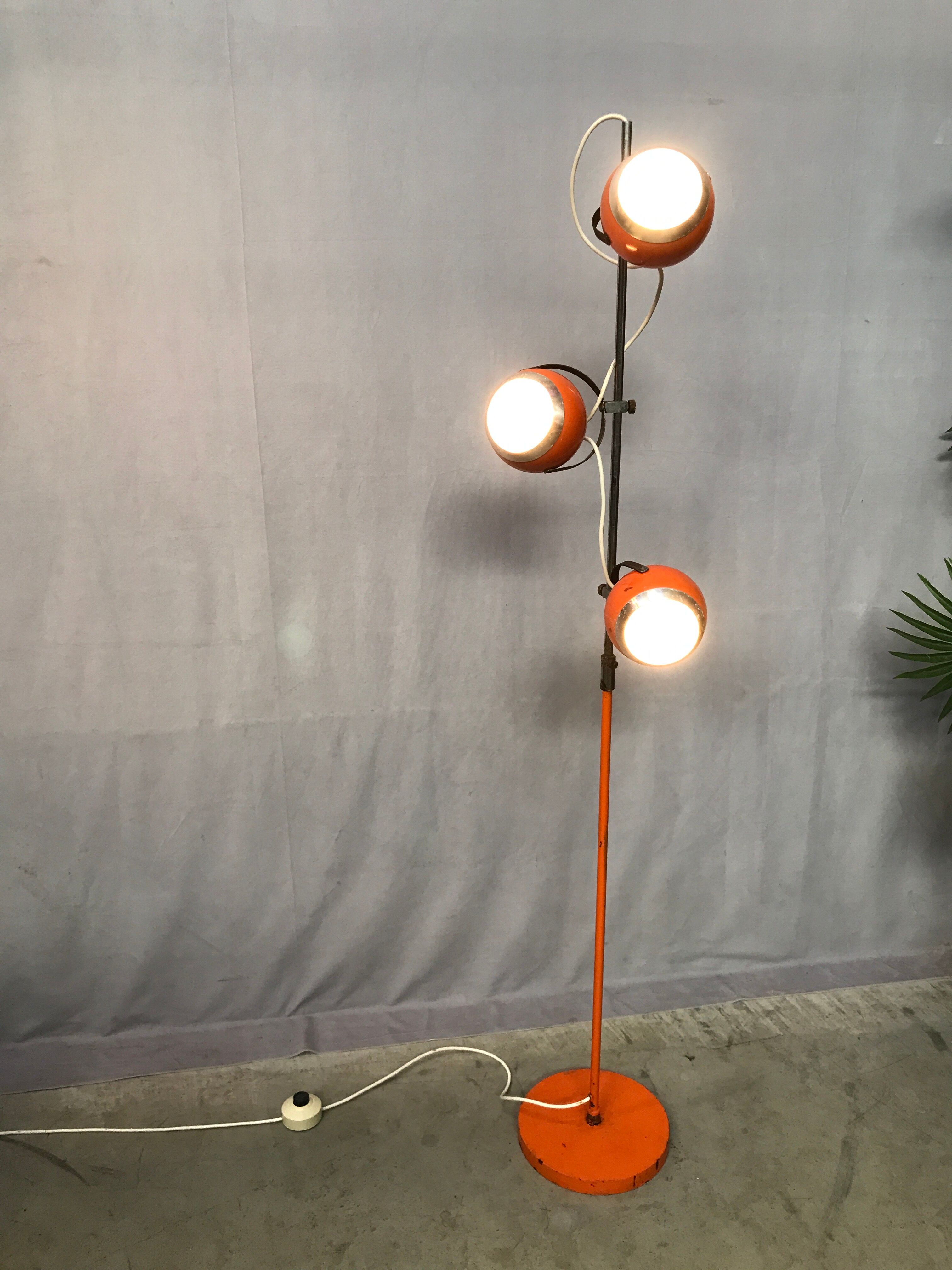 Vintage Eyeball floor lamp