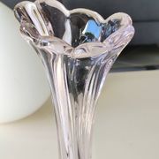 Grand Vase Design floral. En verre d Art soufflé Murano. Tons roses, 30,5cm