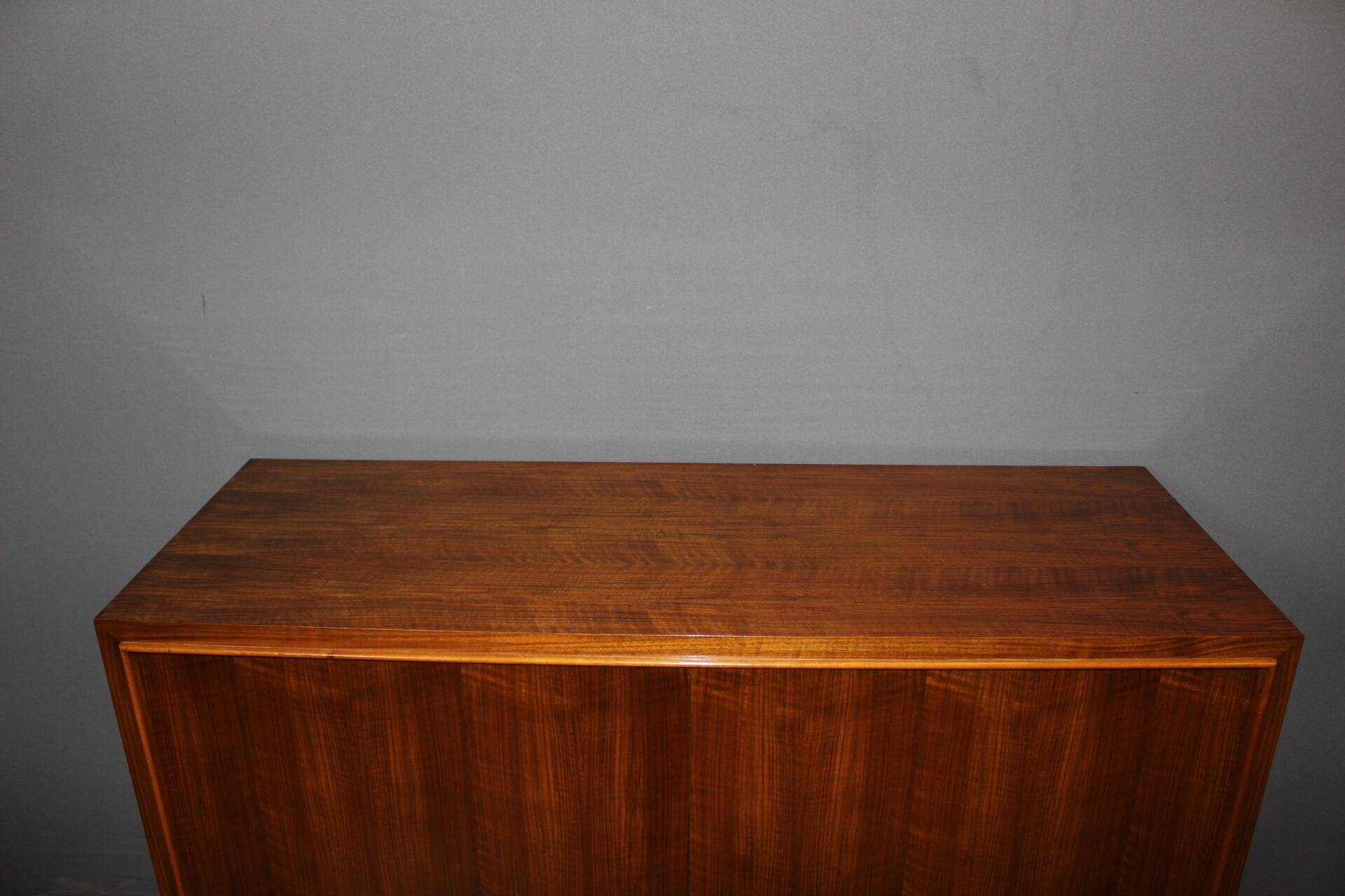 Art Deco period chest of drawers with doors