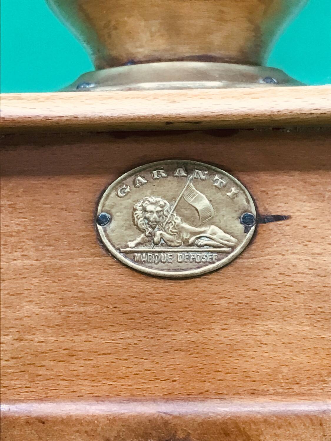 Coffee and pepper grinder