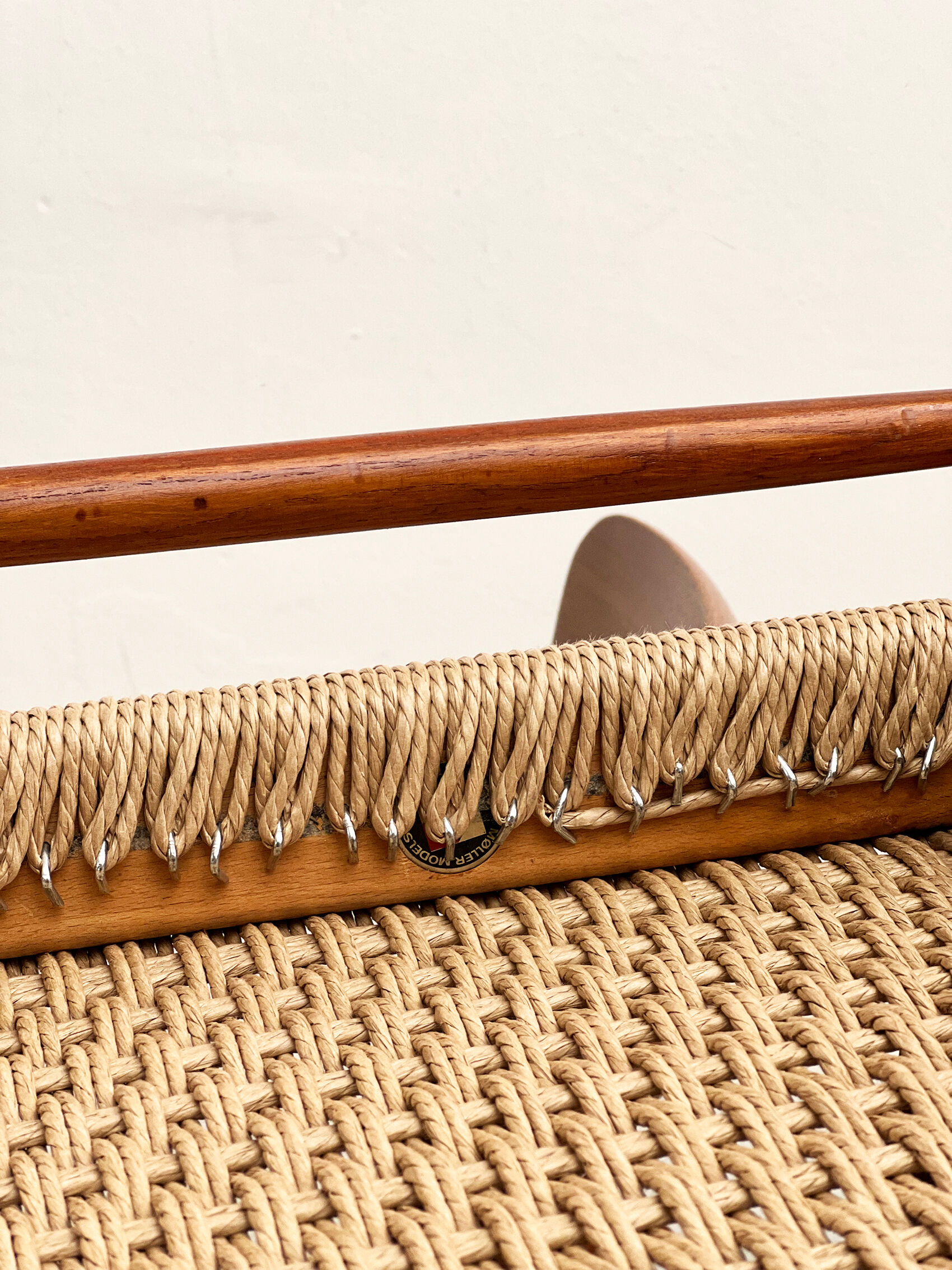 Set de 8 chaises de salle à manger en teck du milieu du siècle par Niels O Møller pour JL Moller Danemark