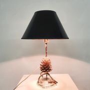 Lampe de table en pomme de pin Hollywood regency, Italie, années 1970