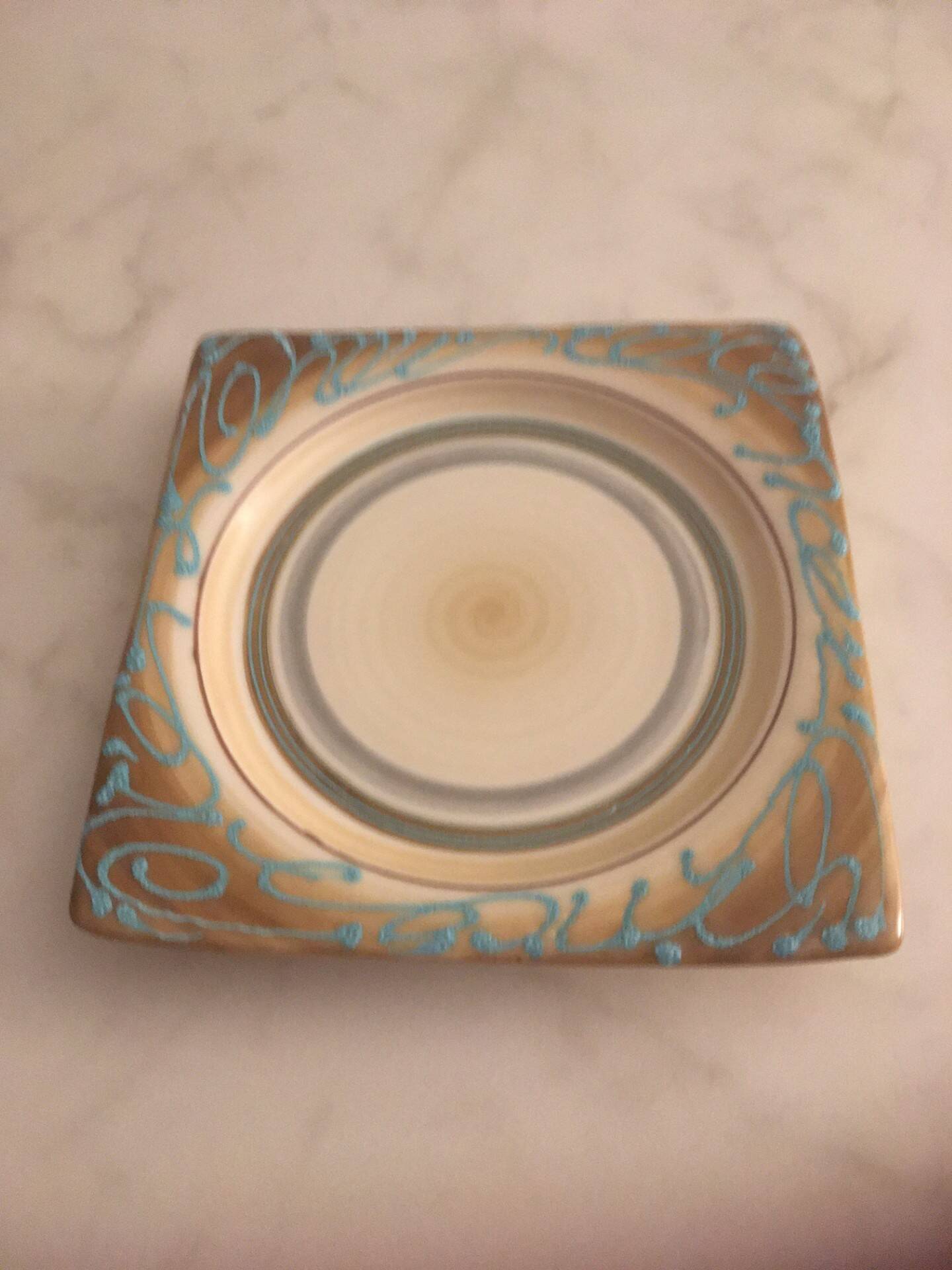 Assiette poterie de salerne France