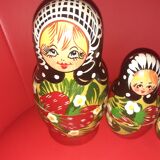 5 Russian nesting dolls