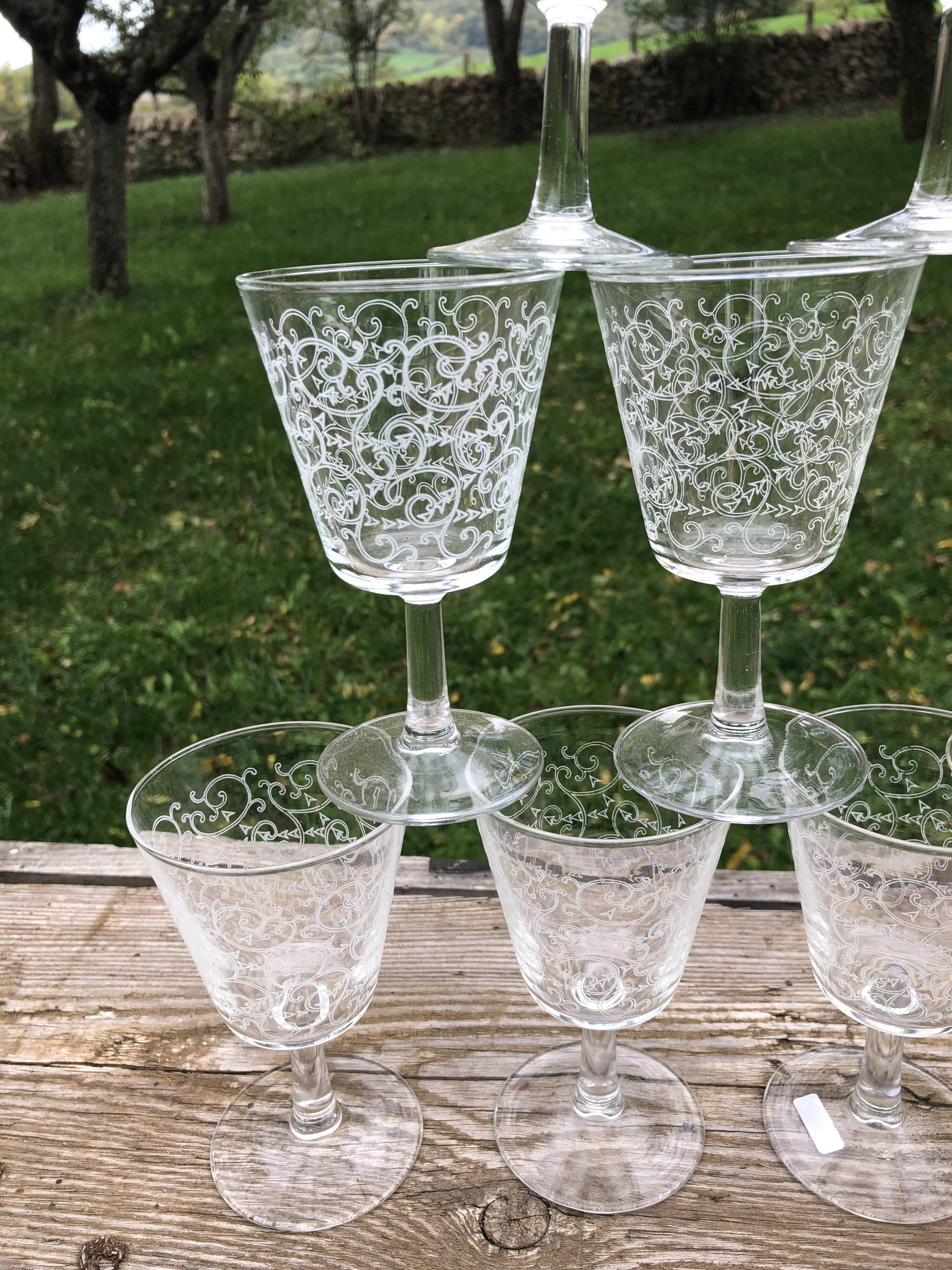 10 baroque stemmed glasses