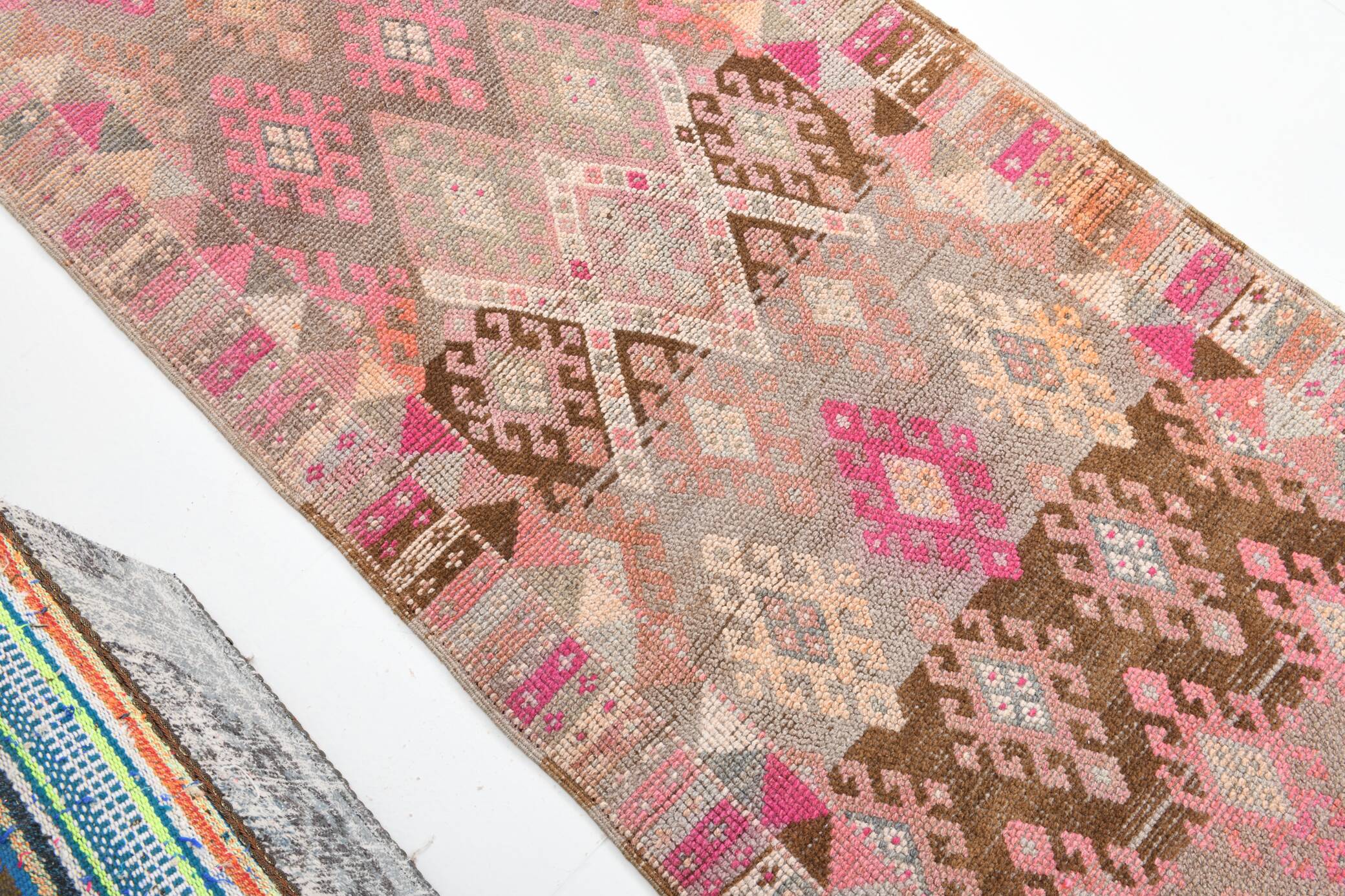3x12 Pink & Brown Suğer Soft Modern Vintage Runner Rug, 92x376Cm
