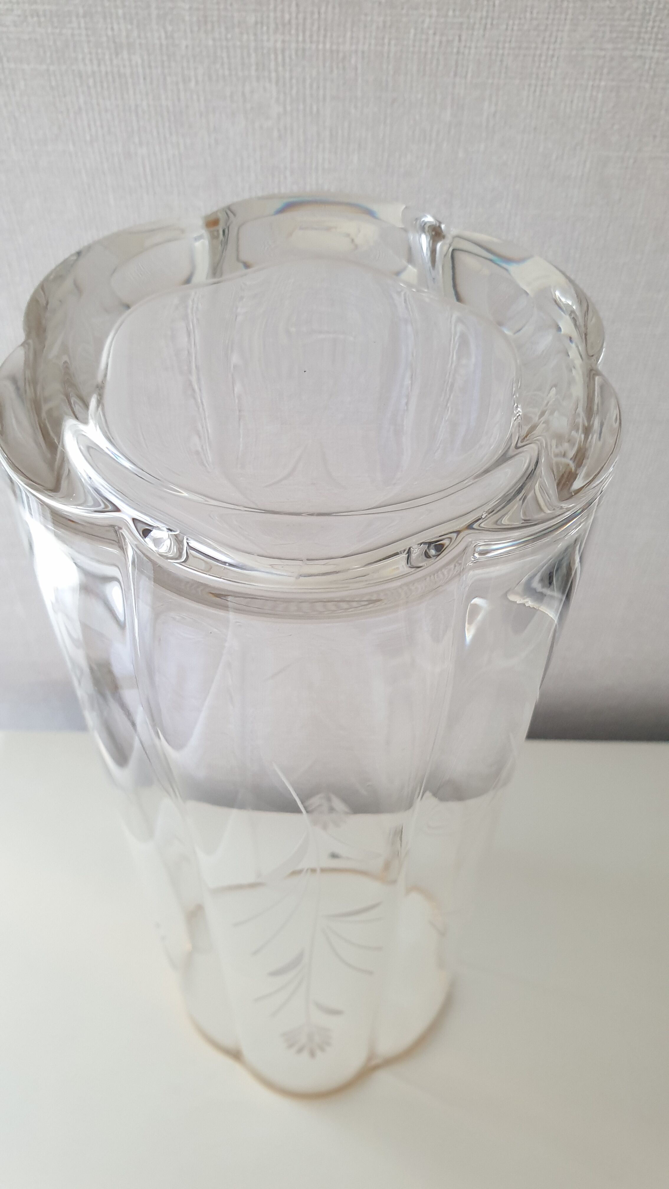 Vintage Vittorio crystal vase