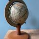 Globe terrestre « Bergère de France »