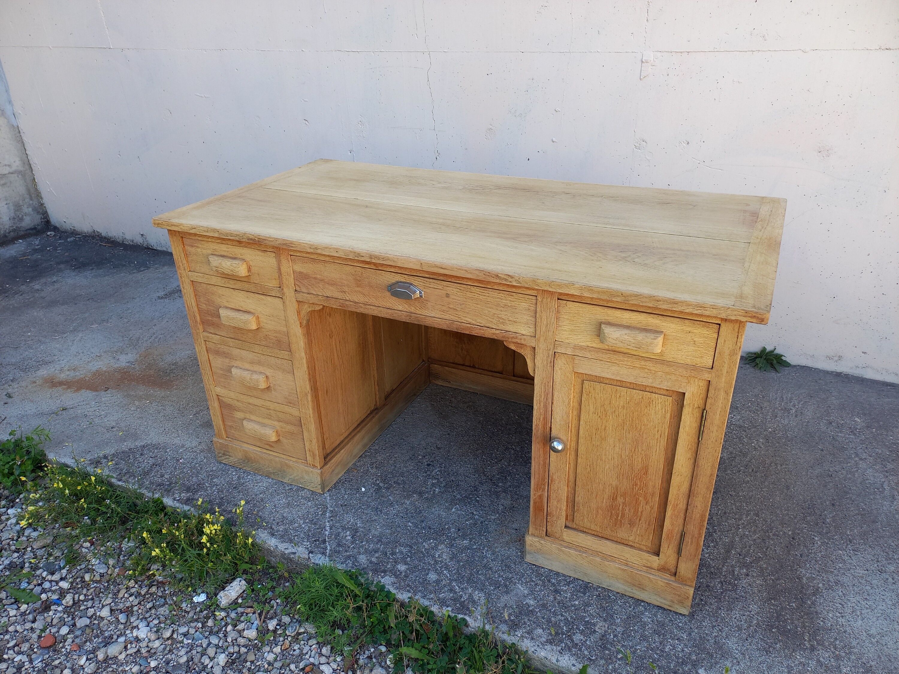 Minister's office in solid oak
