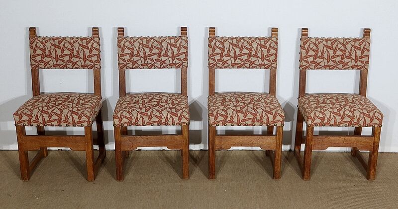 Suite of 4 oak chairs, monastic taste – early twentieth